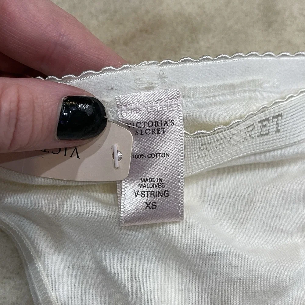 Victoria's Secret‎ VINTAGE Y2K Cotton Signature Logo V-String Thong Panties XS
